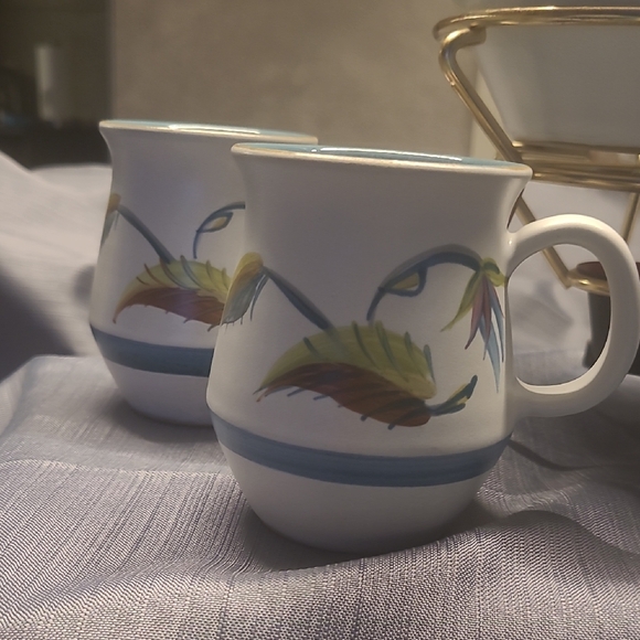 Elegant Tea Set with Stand - Picture 2 of 5